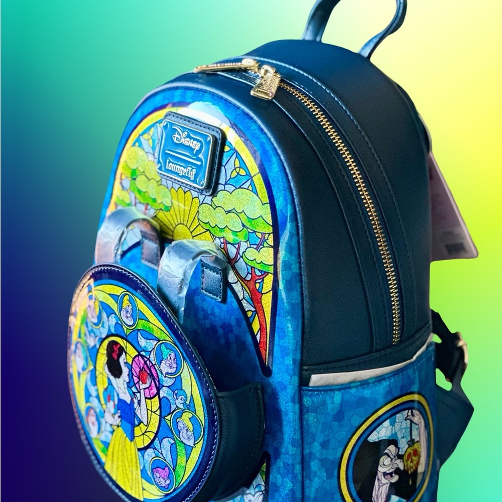 NWT Loungefly Stained Glass Snow White Backpack - Picture 6 of 6
